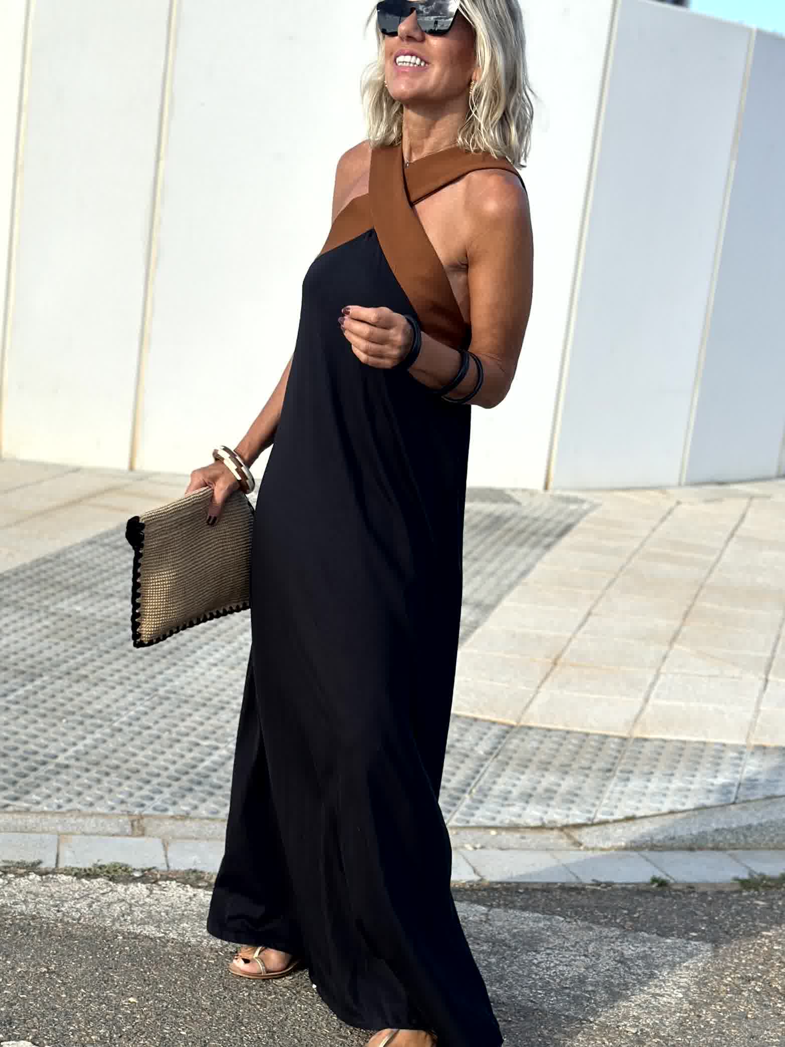 Sienna™| Elegante vestido con espalda descubierta y escote cruzado a la moda
