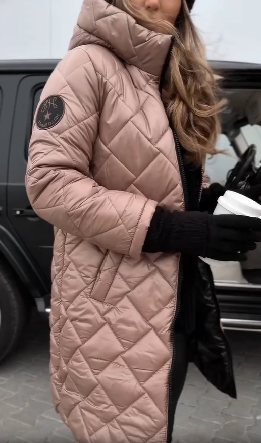Invernal | Chaqueta elegante acolchada con capucha