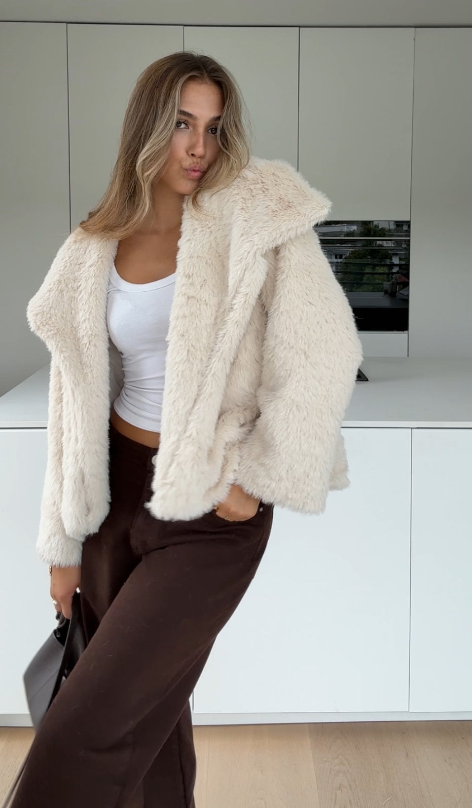 Deseo - Abrigo de piel sintetica