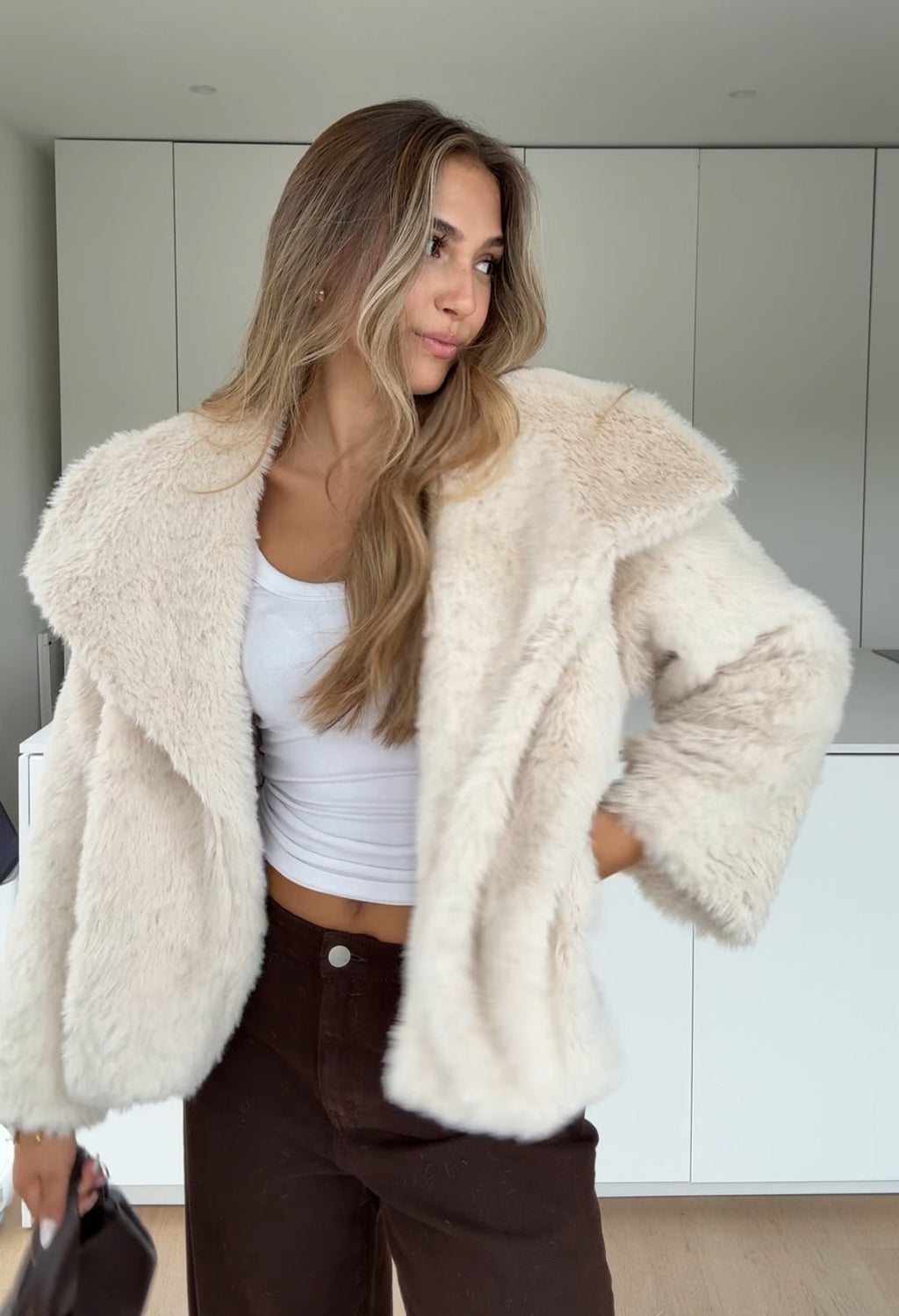 Deseo - Abrigo de piel sintetica