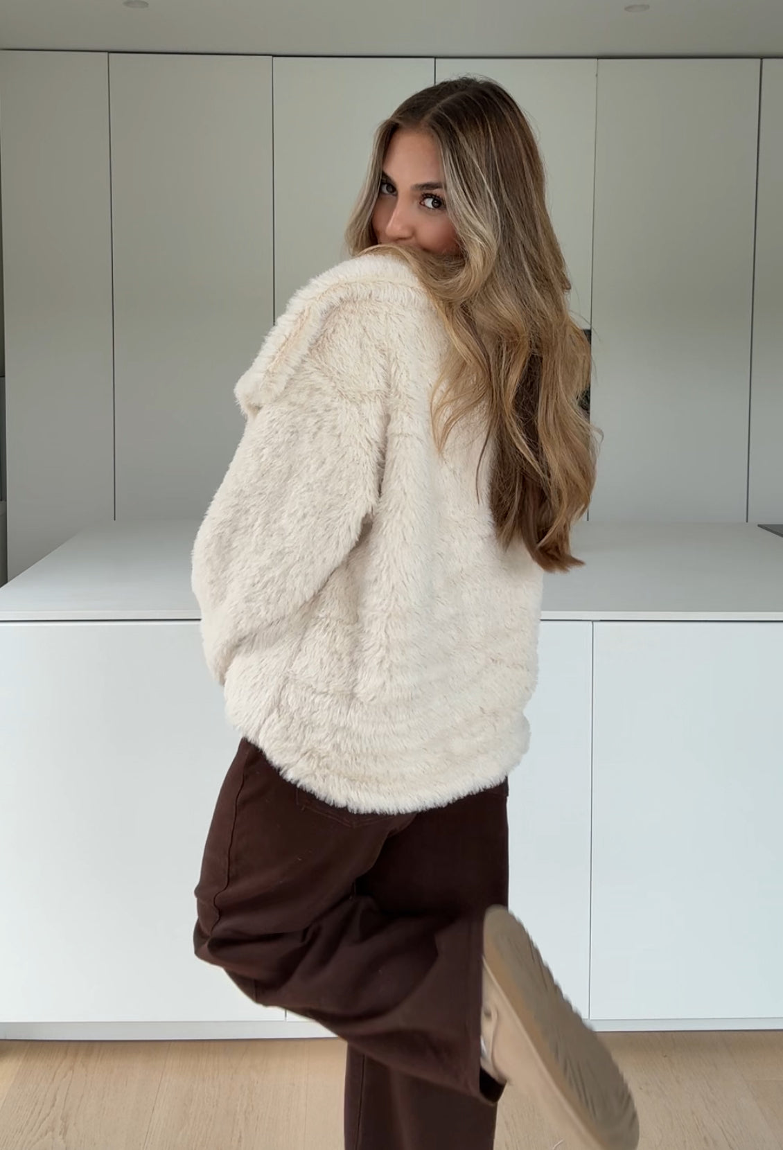 Deseo - Abrigo de piel sintetica