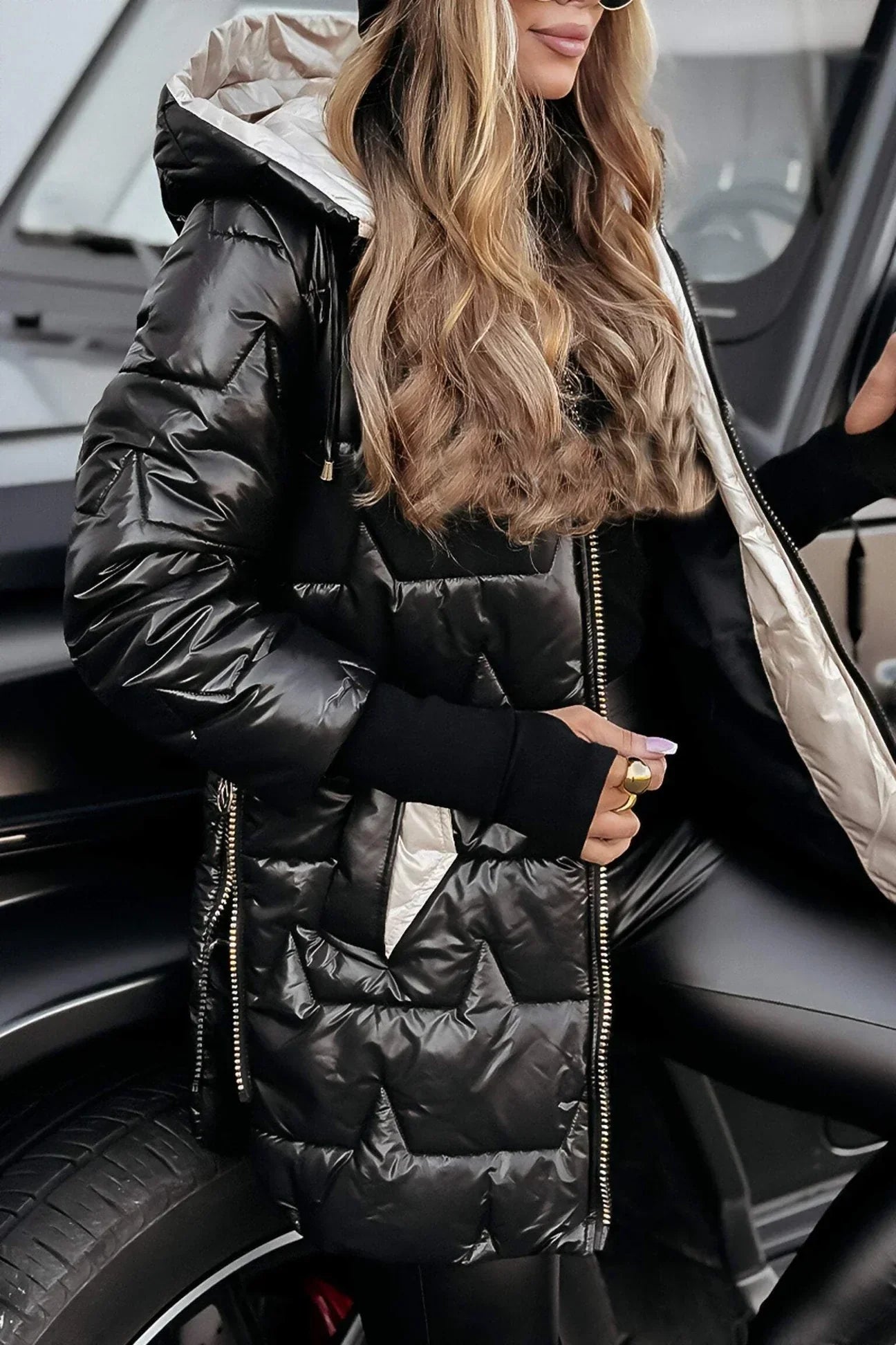 Nieve™ | Abrigo elegante de invierno con capucha y acolchado